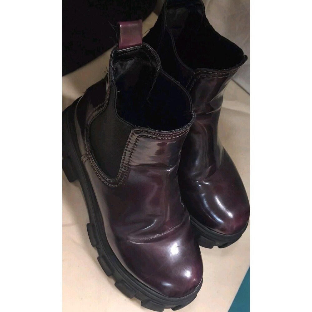 CIRCUS NY BY SAM EDELMAN Danielle Lug Sole Chelsea Boots Size Women's 5